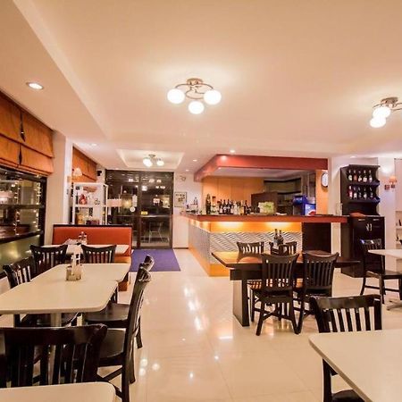 The Red Palm Suites And Restaurant Butuan City Esterno foto